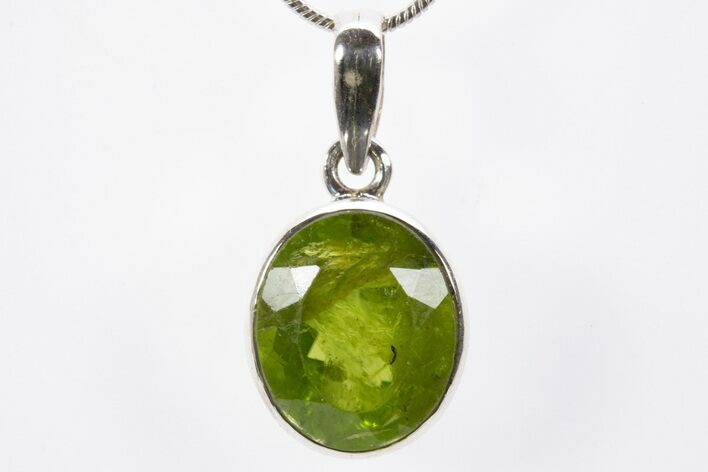 Faceted Green Peridot Pendant (Necklace) - Sterling Silver #303139